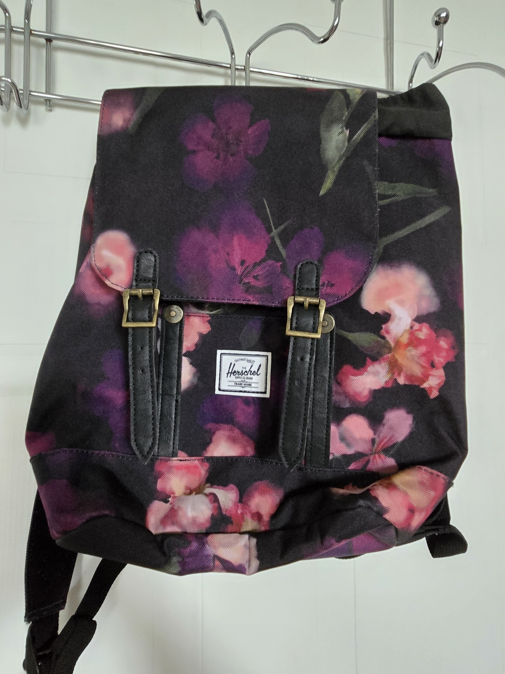 Herschel Floral Black & Pink Retreat Backpack